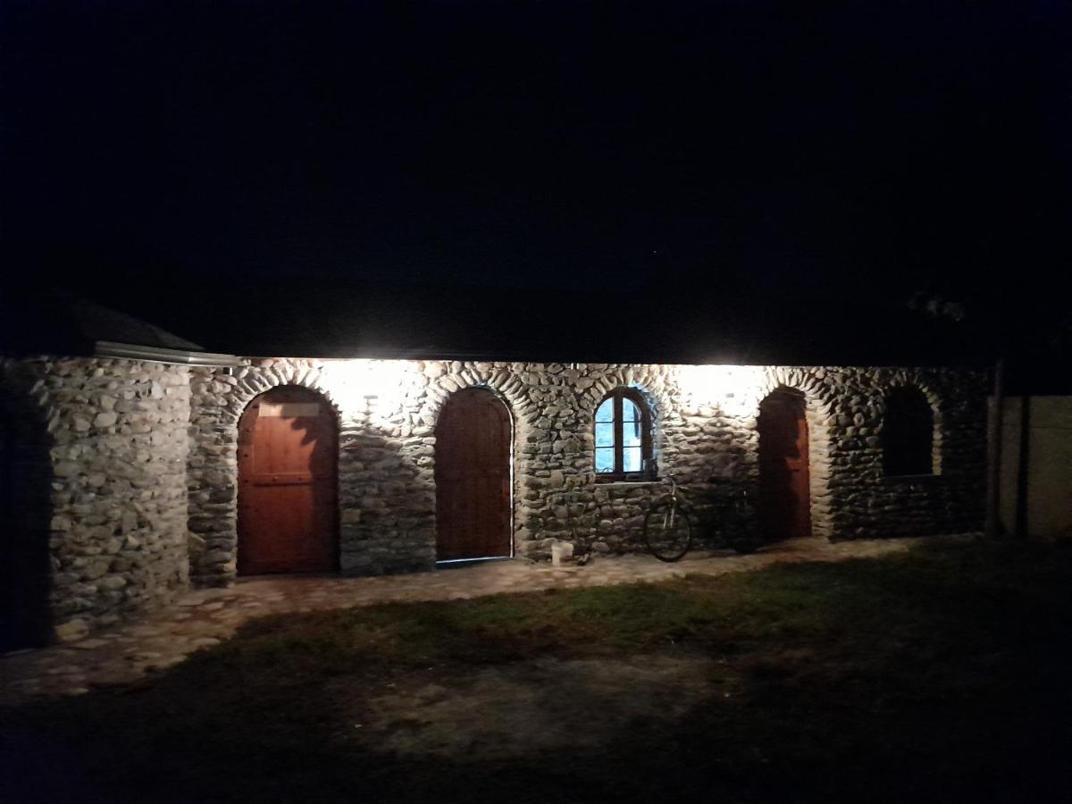 Windmill Shkodra Gesthouse Camping & Grill المظهر الخارجي الصورة