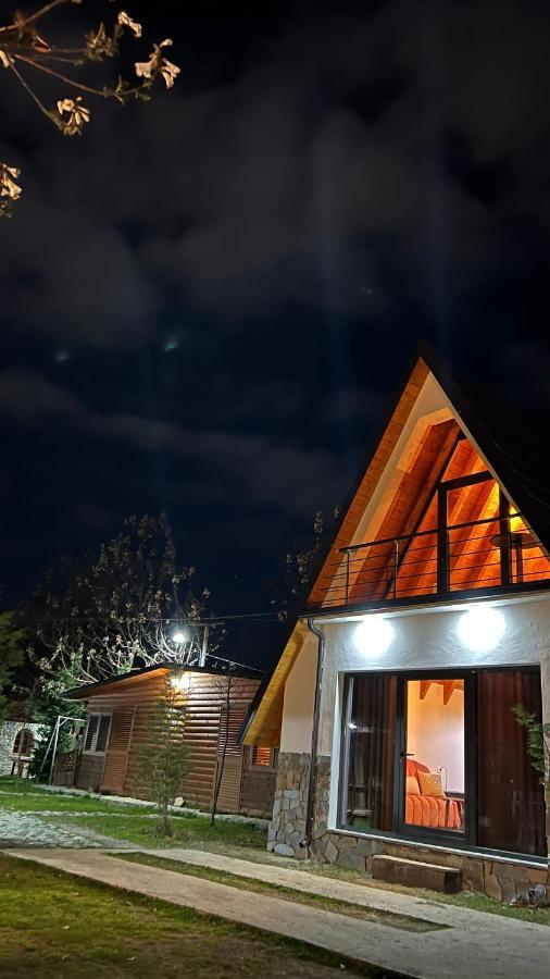 Windmill Shkodra Gesthouse Camping & Grill المظهر الخارجي الصورة