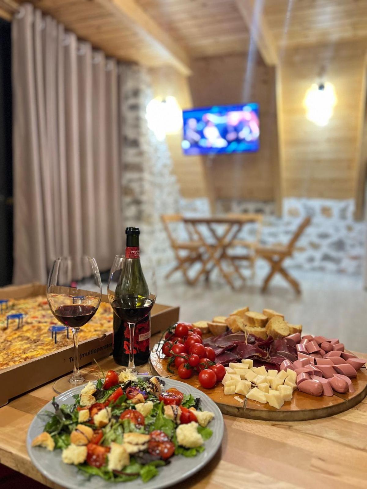Windmill Shkodra Gesthouse Camping & Grill المظهر الخارجي الصورة