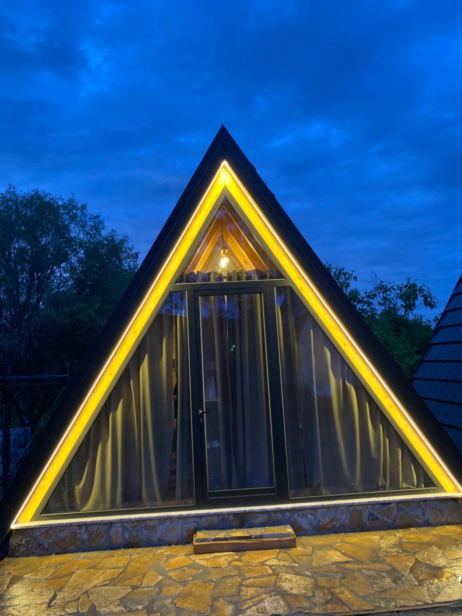 Windmill Shkodra Gesthouse Camping & Grill المظهر الخارجي الصورة