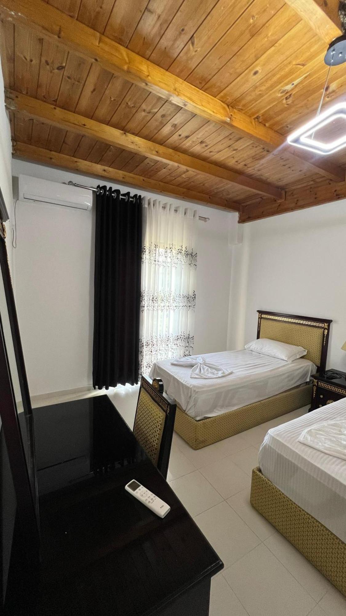 Windmill Shkodra Gesthouse Camping & Grill المظهر الخارجي الصورة