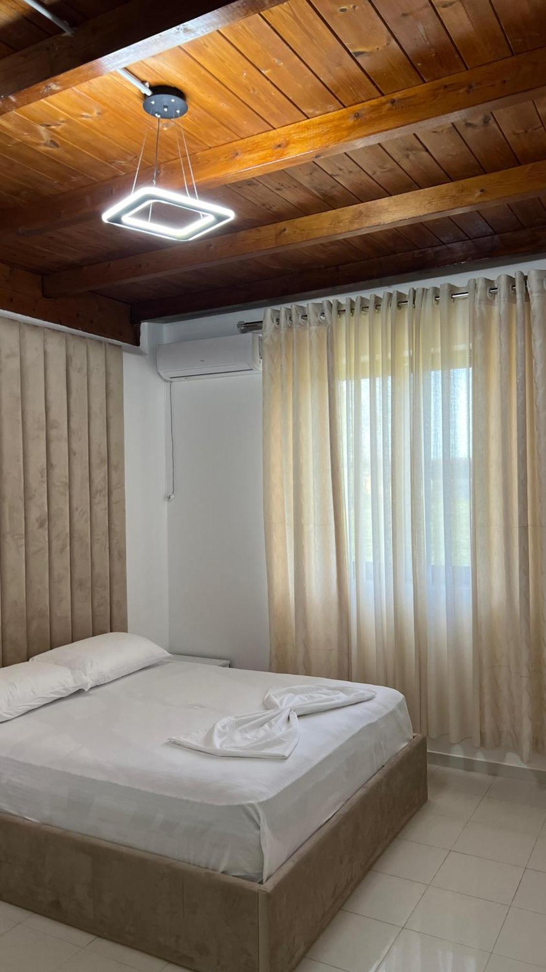 Windmill Shkodra Gesthouse Camping & Grill المظهر الخارجي الصورة
